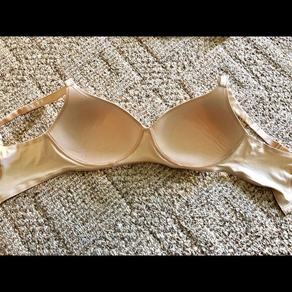Comfort bra by Barely There in size D36 - Picture 2 of 3